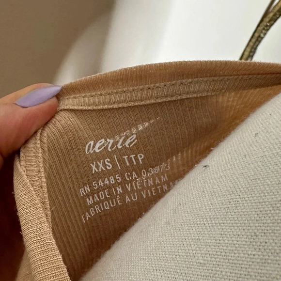 Aerie tan Henley Sz. XXS - Picture 4 of 4